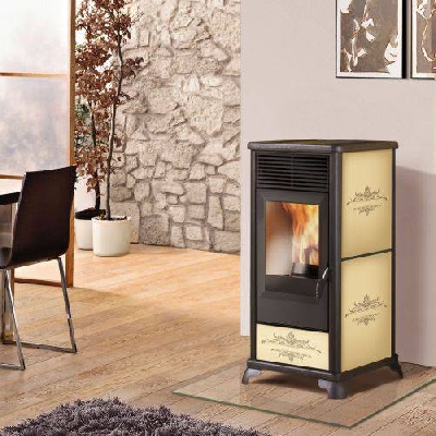 Stufa a pellet ventilata CLASSICA 2 pergamena Italiana Camini